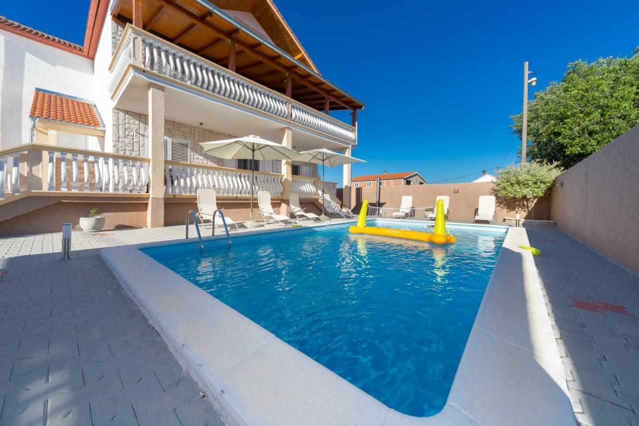 Apartmani Dada Biograd Na Moru Exterior photo