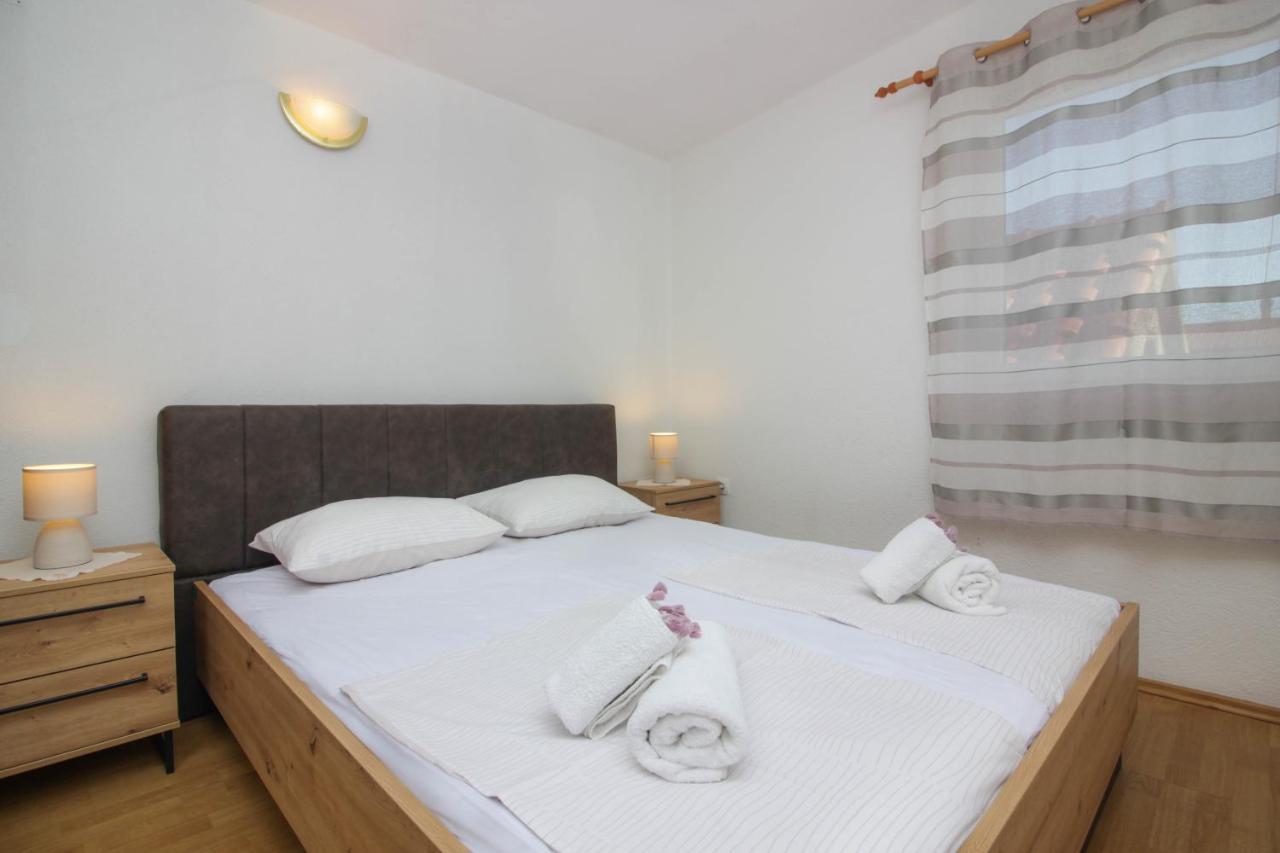 Apartmani Dada Biograd Na Moru Exterior photo