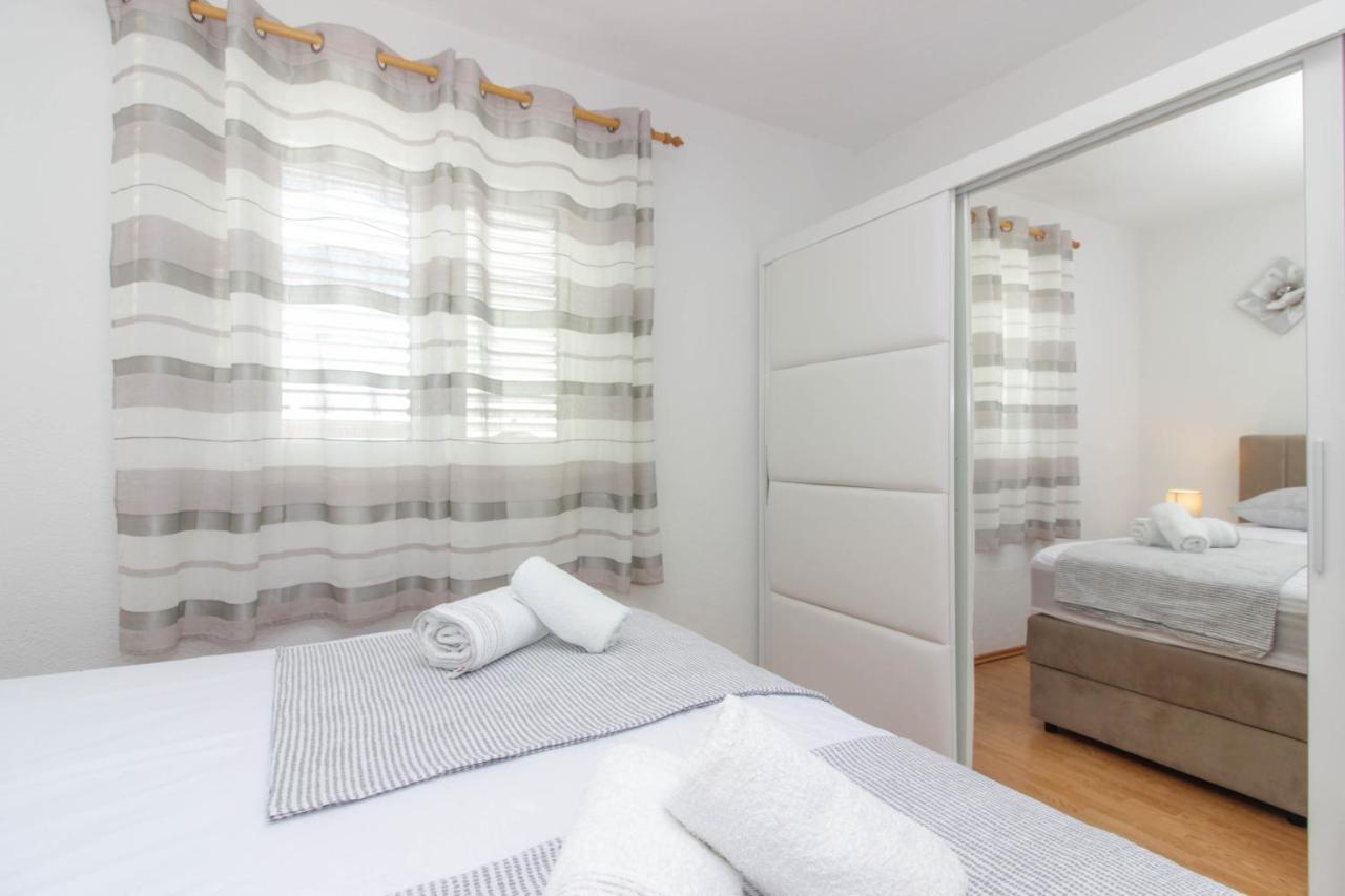 Apartmani Dada Biograd Na Moru Exterior photo